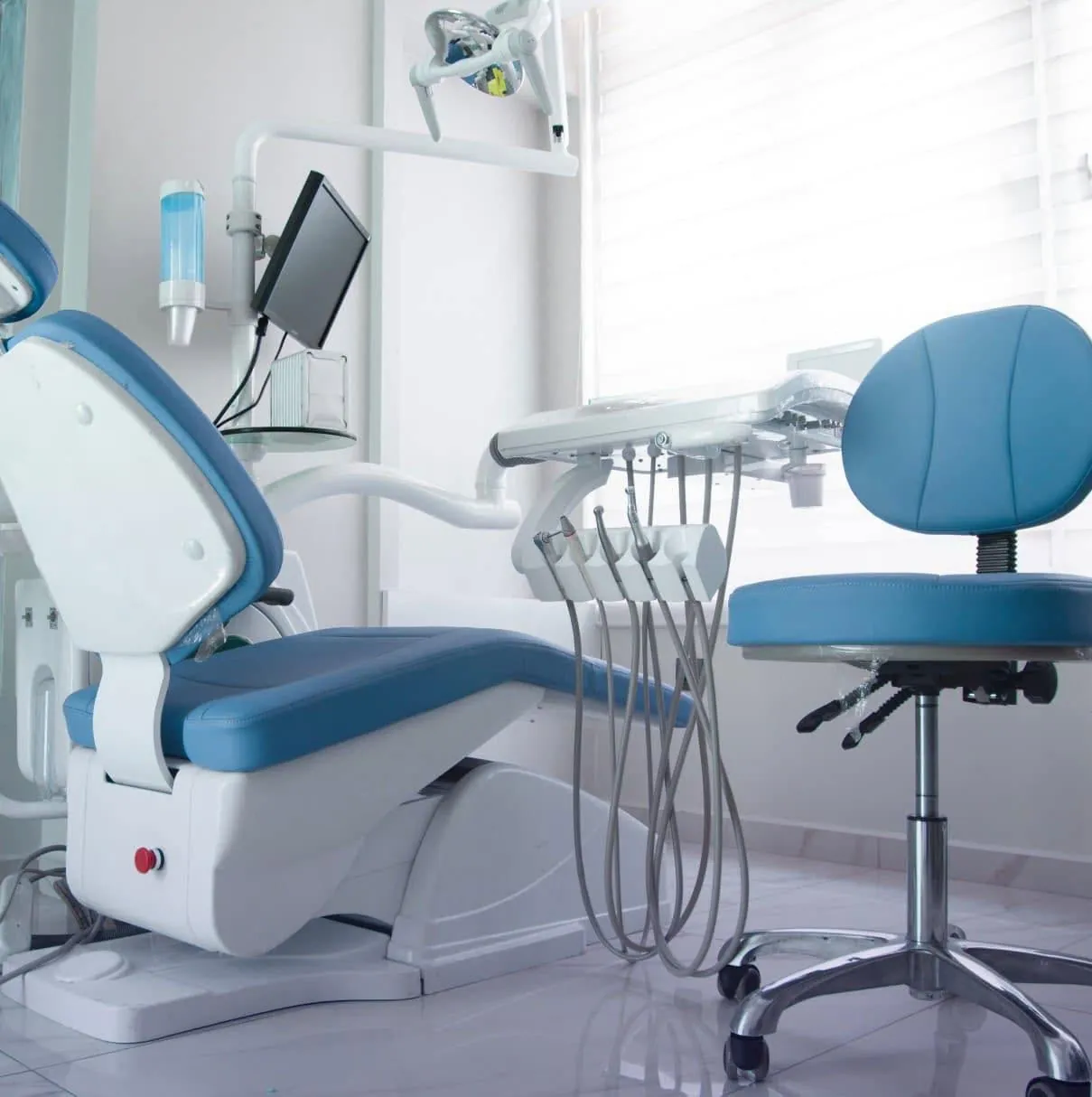 Кабинет клиники MRdent32 в Марнеули